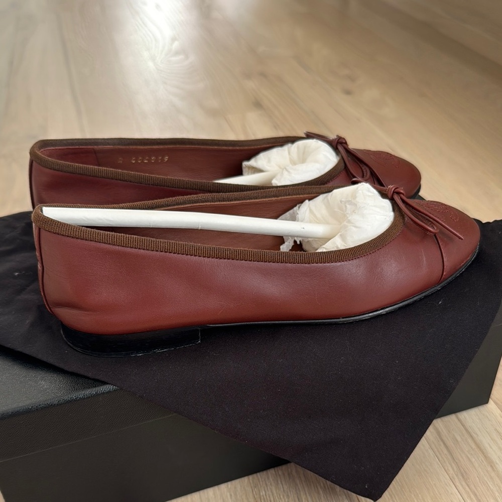 Chanel Brown Calfskin Ballerinas - Picture 5 of 10